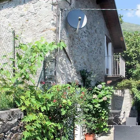 Locazione Turistica Rustico Mauri בית נופש ג'רה לאריו